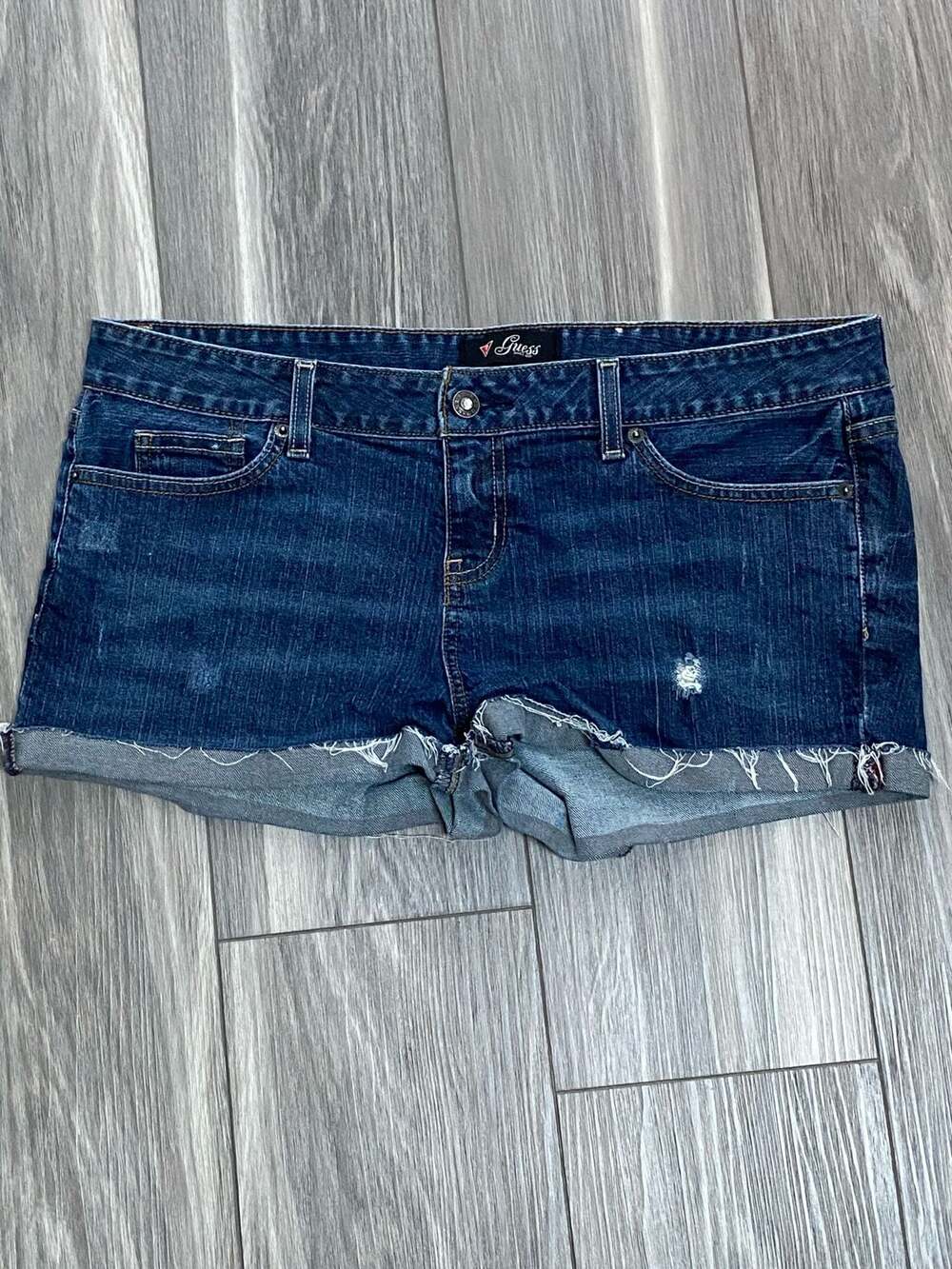 Guess Women's Blue Denim Raw Hem Cut-Off Shorts Y2K Size 34